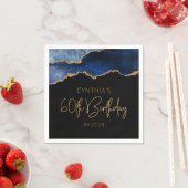 Serviette En Papier Chic Agate Geode Blue Gold 60e fête d'anniversaire (En situation)