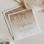 Serviette En Papier Chic Gold Parties scintillant Drip 50th Birthday P<br><div class="desc">Ces chic serviettes en papier de fête du cinquantième anniversaire présentent une bordure brillante or faux parties scintillant goutte à goutte et or ombre arrière - plan. Personnalisez-les avec le nom de l'invitée d'honneur en écriture manuscrite or,  avec son anniversaire et la date ci-dessous en sans serif font.</div>