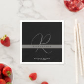 Serviette En Papier Chic Monogramme Initiale Nom Gris Charbon Noir (En situation)