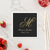 Serviette En Papier Chic or Monogramme Mariage noir (En situation)