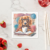 Serviette En Papier Chien avec une coupe de chocolat chaud (En situation)