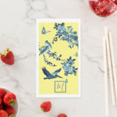 Serviette En Papier Chinoiserie jaune bleu Floral Élégant Monogramme (En situation)