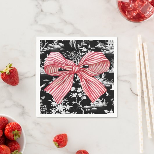 Serviette En Papier Chinoiserie Preppy Napkin à mâchoires rouges (En situation)