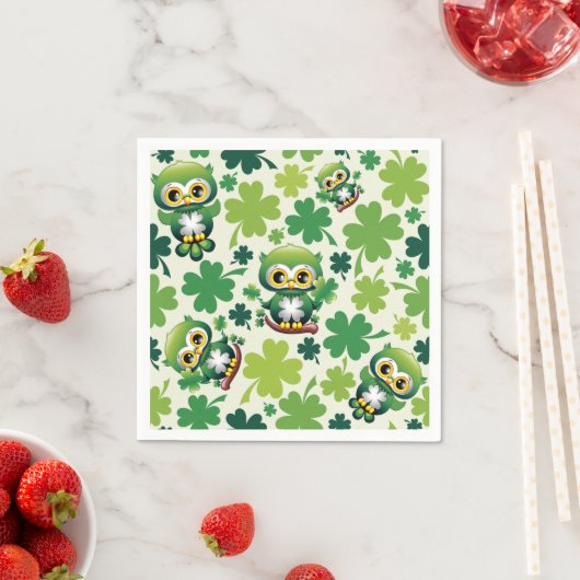 Serviette En Papier Chouette bébé St Patrick de dessin animé mignon (En situation)
