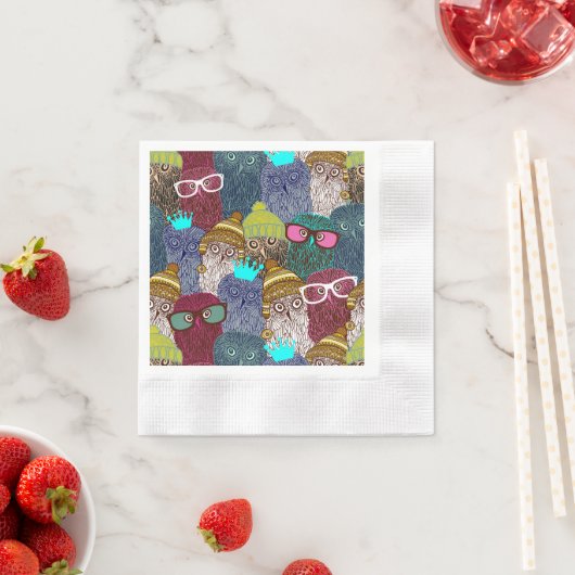 Serviette En Papier Chouette dans la couronne (En situation)