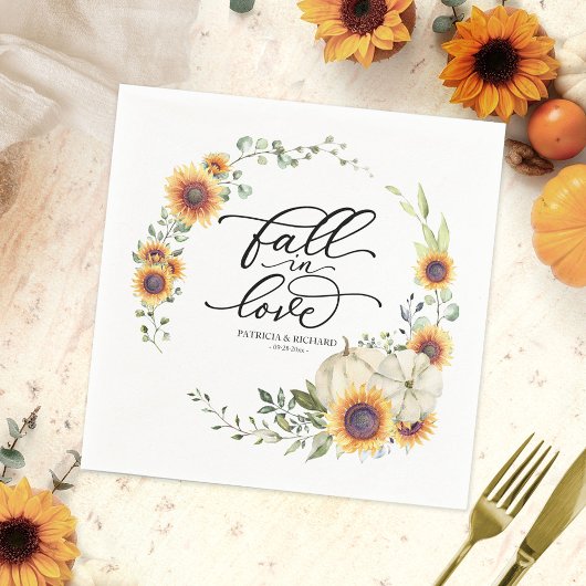 Serviette En Papier Chute en amour Mariage de tournesols verdoyants