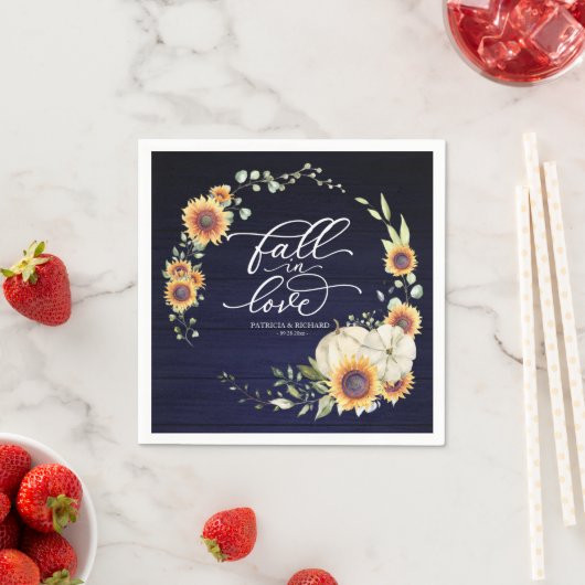 Serviette En Papier Chute en amour Mariage de tournesols verdoyants (En situation)