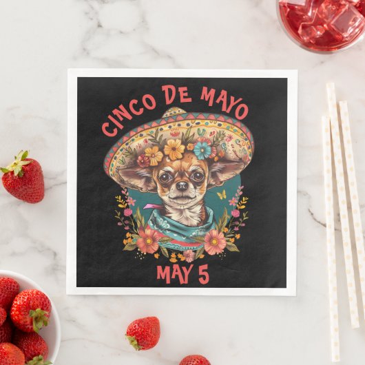 Serviette En Papier Cinco de Mayo Chihuahua portant Sombrero & Serape (En situation)