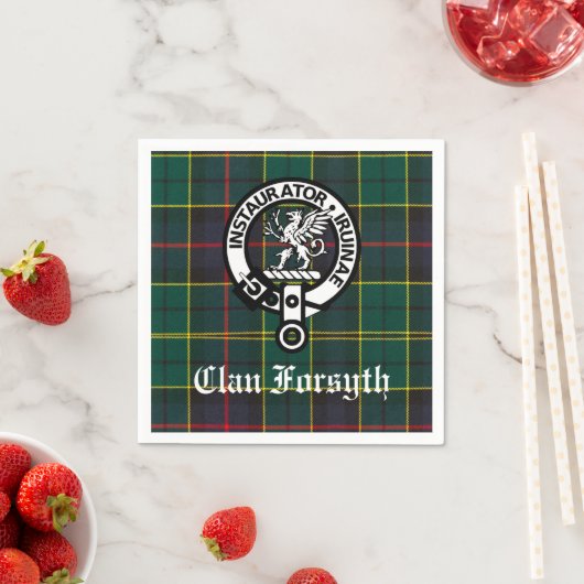 Serviette En Papier Clan Forsyth Crest & Tartan personnalisable (En situation)