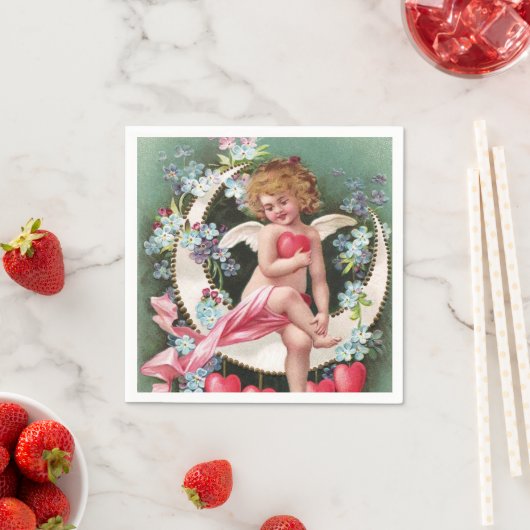 Serviette En Papier Clapsaddle : Cherub sur une faucille lune 1 (En situation)