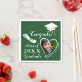 Serviette En Papier Classe verte et blanche de 2025 Félicats Graduatio (En situation)