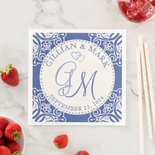 Serviette En Papier Cobalt et Mariage de sable monogramme (En situation)