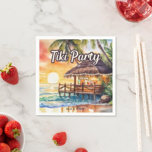Serviette En Papier Cocktail de fête tiki de plage tropicale (En situation)