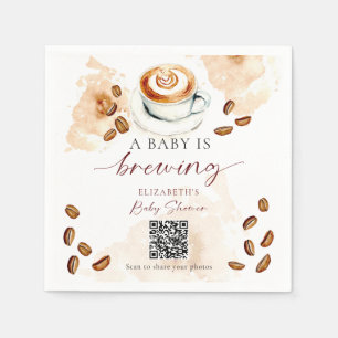 Serviette En Papier Code QR de partage de photo de bébé qui prépare du