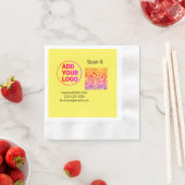 Serviette En Papier Code QR minimal simple ajouter logo scanner nom du (En situation)
