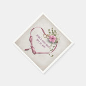 Serviette En Papier Coeur de ruban rose mariage avec anneaux et rose (Coin)