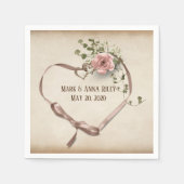 Serviette En Papier Coeur ruban mariage avec anneaux et rose (Devant)