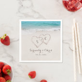 Serviette En Papier Coeurs dans le sable destination mariage plage (En situation)