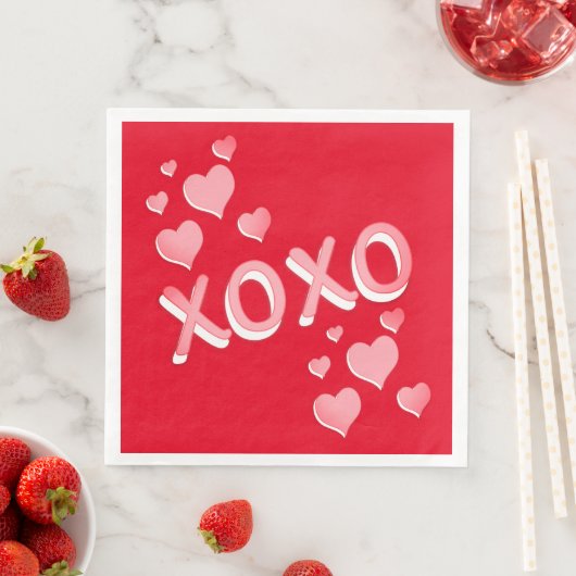 Serviette En Papier Coeurs romantiques rouges roses XOXO (En situation)