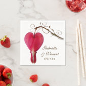Serviette En Papier Coeurs saignants rouges Mariage floral (En situation)
