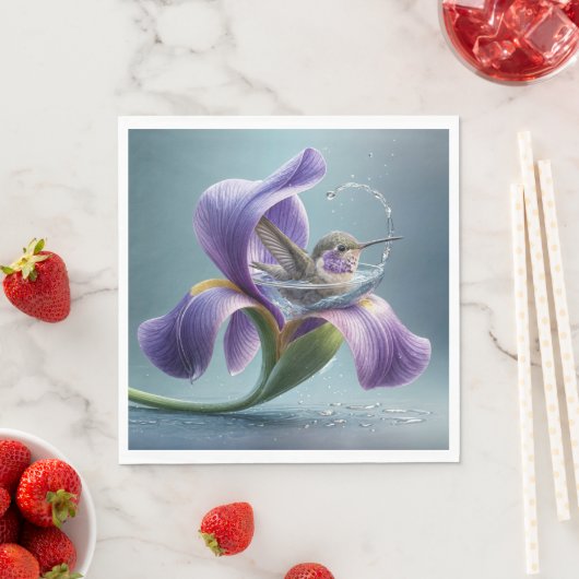 Serviette En Papier Colibri Se Baigner Dans Une Fleur D'Iris (En situation)