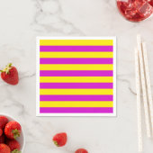 Serviette En Papier Conception des rayures pourpre et jaune (En situation)