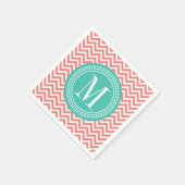 Serviette En Papier Coral Chevron Zigzag Monogramme personnalisé (Coin)