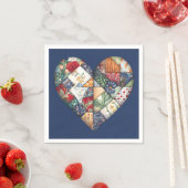 Serviette En Papier Crazy Quilt Heart Sur Bleu (En situation)