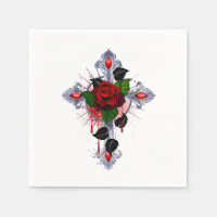 Croix d'argent avec une rose rouge