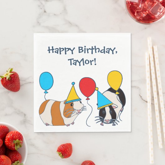 Serviette En Papier Cute Guinée Cochon et ballons fête d'anniversaire (En situation)