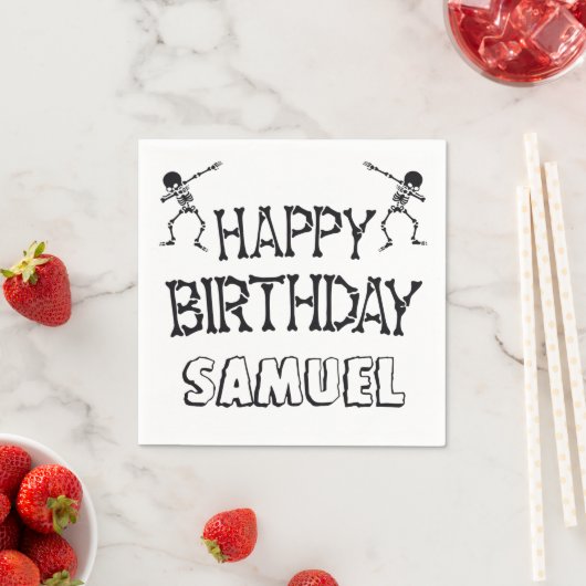 Serviette En Papier Dabbing Skeleton Halloween Joyeuse fête d'annivers (En situation)