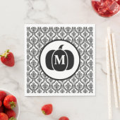 Serviette En Papier Damask Glam Monogramme Halloween Citrouille (En situation)
