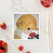 SERVIETTE EN PAPIER DAME AVEC ROSE ROUGE (En situation)