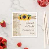 Serviette En Papier Dentelle et tournesols sur toile de jute pour mari (En situation)