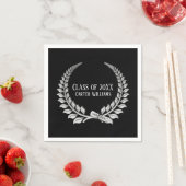 Serviette En Papier Diplôme de diplôme Silver Laurel sur Noir (En situation)