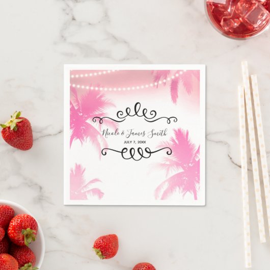 Serviette En Papier Dreamy Pink Palm Trees & String Lights Party (En situation)