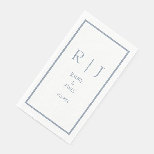 Serviette En Papier Dusty Blue Nom Monogramme Mariage simple et élégan (Coin)