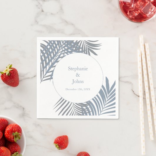 Serviette En Papier Dusty Blue Palm Feuille Art élégant mariage (En situation)