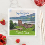Serviette En Papier Écosse Grant Clan-Urquhart Castle Napkins (En situation)
