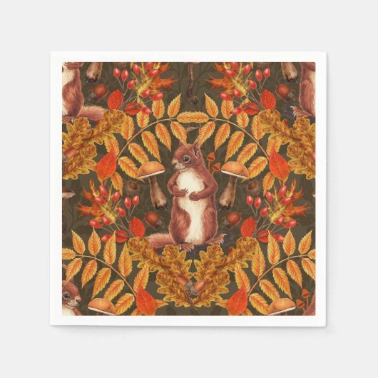 Serviette En Papier Écureuil d'automne sur brun foncé (Devant)