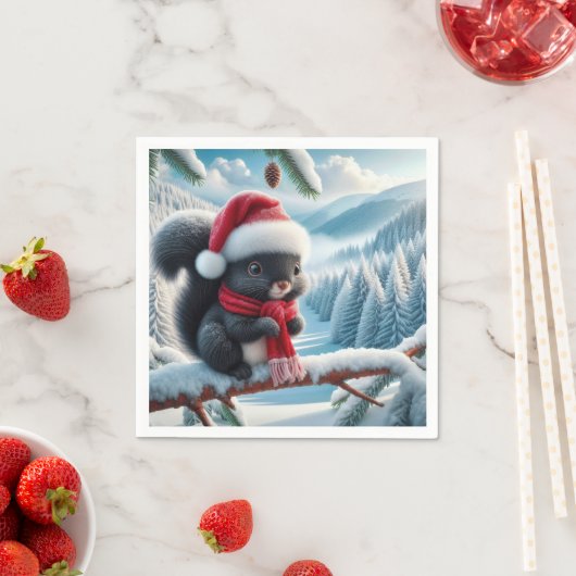 Serviette En Papier Écureuil noir avec chapeau de Père Noël (En situation)