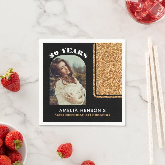 Serviette En Papier Elegant Black Gold Glitter Photo 30th Birthday  (En situation)
