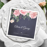 Serviette En Papier Elégant bleu marine rose aquarelle mariage<br><div class="desc">Classic chic simple calligraphie élégant mariage personnalisées serviettes en papier avec un bouquet rose couleur rose vif contre un arrière - plan bleu marine en tableau noir.              Insérer les noms de mariée et de mariée et votre texte !</div>