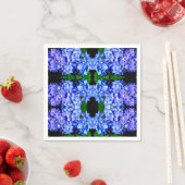Serviette En Papier Élégant bleu violet clair magenta hydrangée floral (En situation)