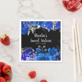 Serviette En Papier Elegant Blue and Silver Flowers Sweet Sixteen (En situation)