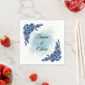 Serviette En Papier "Elegant Blue Flower Napkins for Your Special Day" (En situation)