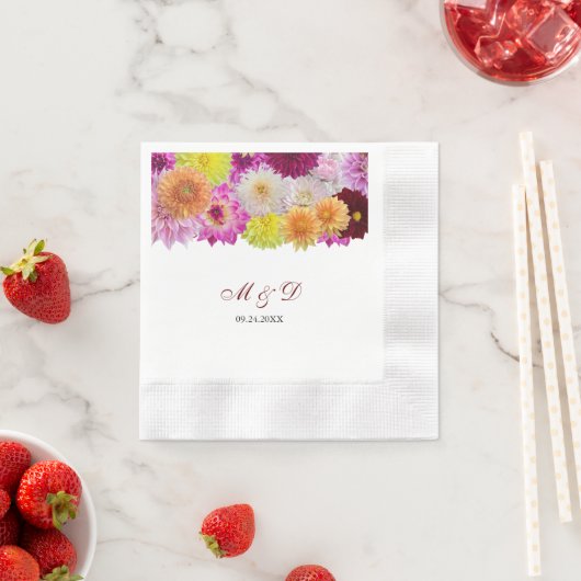 Serviette En Papier Élégant Dahlia Florals Mariages serviettes (En situation)