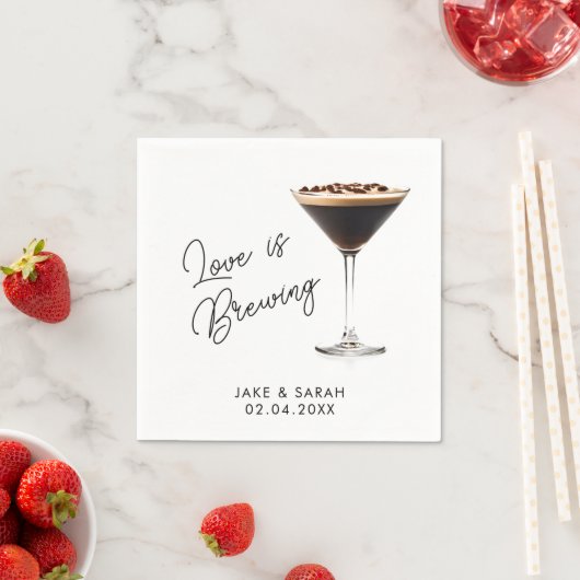 Serviette En Papier Elégant "L'amour brasse" Espresso Martini Thème (En situation)