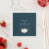 Serviette En Papier élégant magnolia floral marine bleu mariage (En situation)