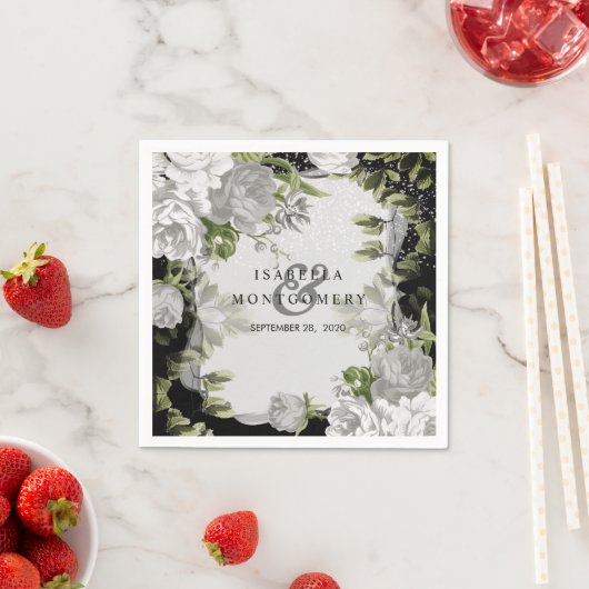 Serviette En Papier Élégant Mariage floral noir et blanc (En situation)